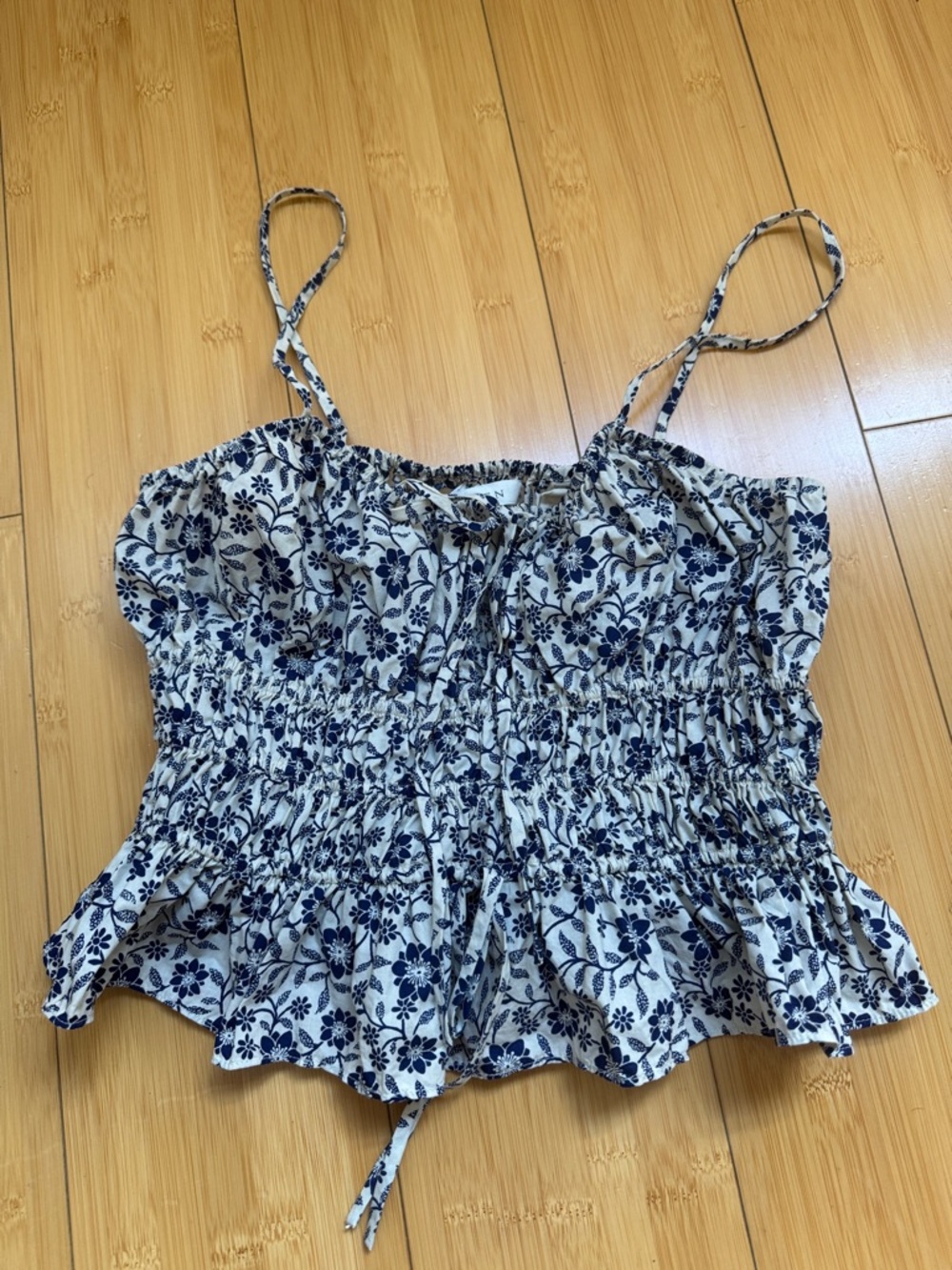 Doen Floral Smocked Ruched Crop Tank Top in Blue Size Small